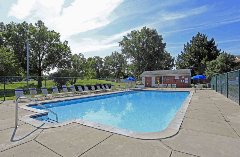 Stephenson House Apartments & Townhomes | Madison Heights, M