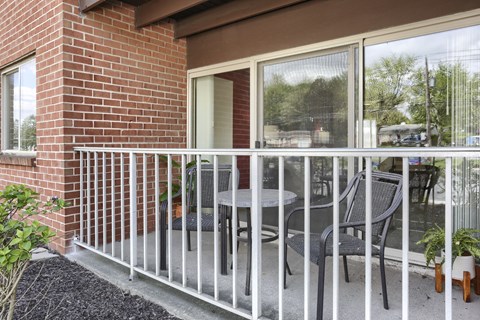 Twin Lakes Apartments