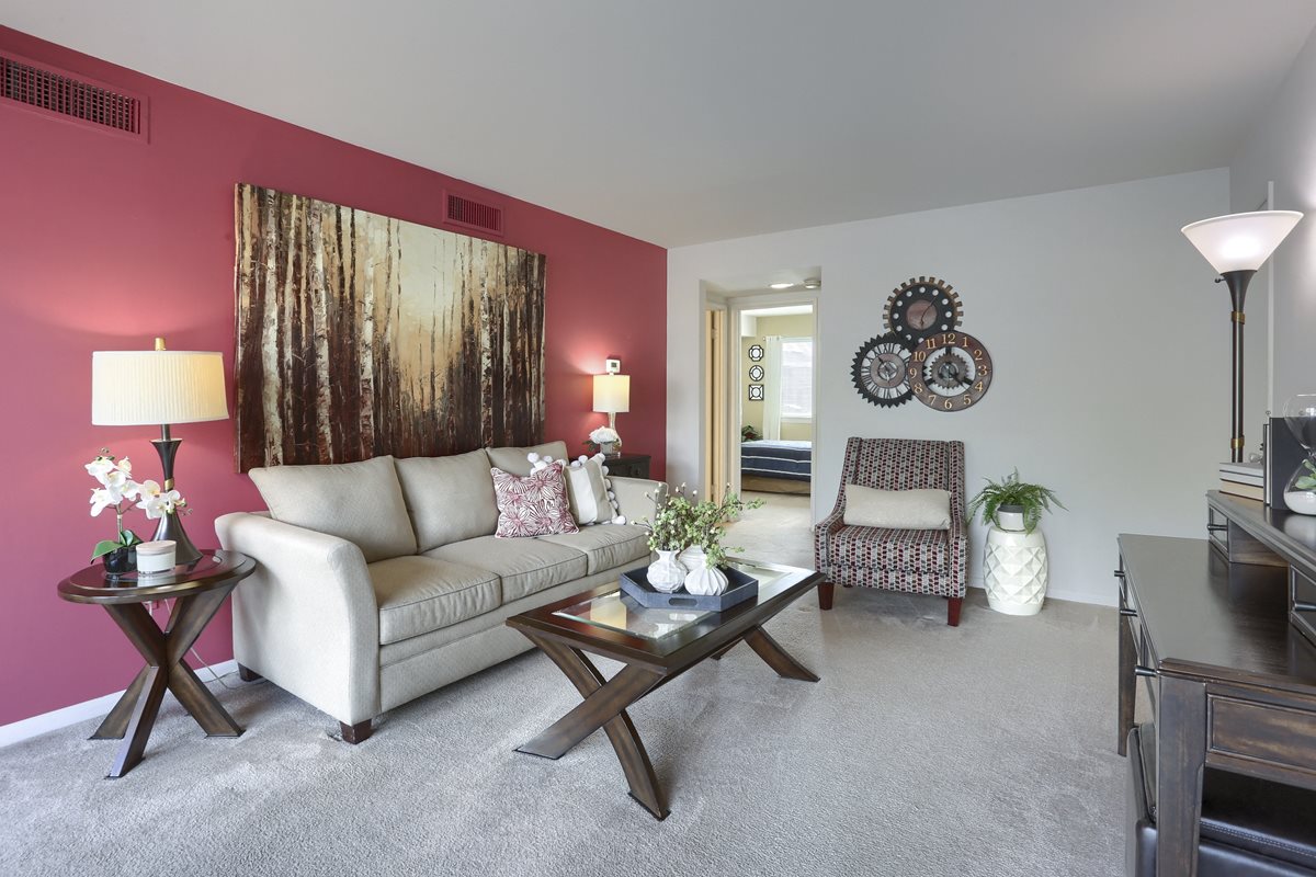 Twin Lakes Apartments