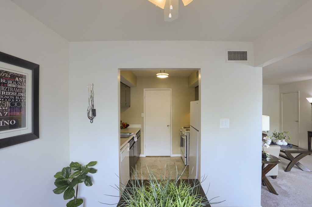 Harrisburg Apartment | Twin Lakes Apartments | a view of the kitchen and living room