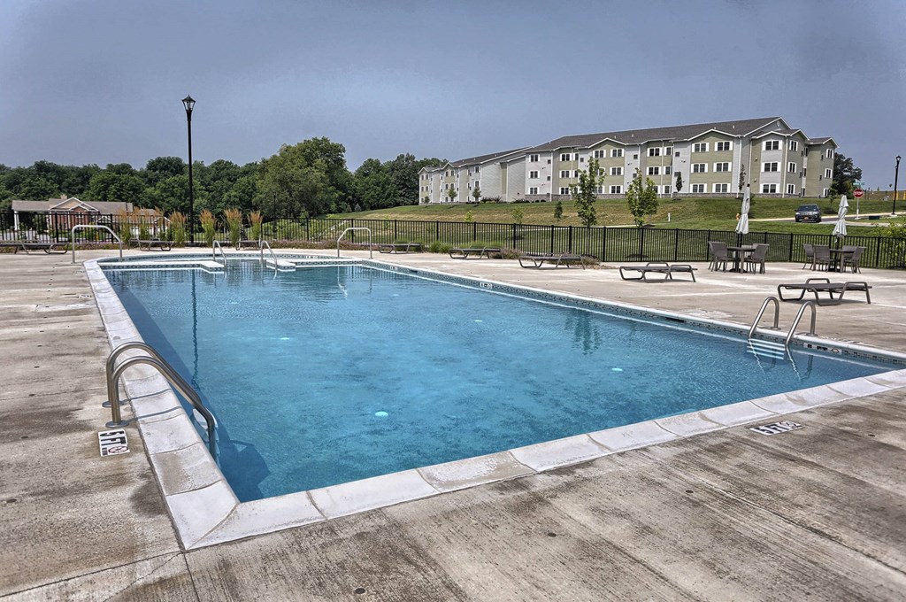 Mechanicsburg Apartments | Oakwood Hills Mechanicsburg Apartments