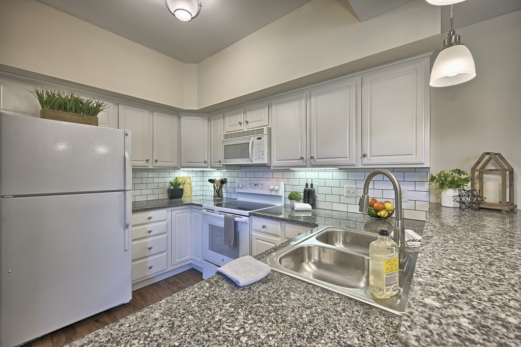Apartment Kitchen Appliances | Mechanicsburg Apartments | Graham Hill Apartments in Mechanicsburg