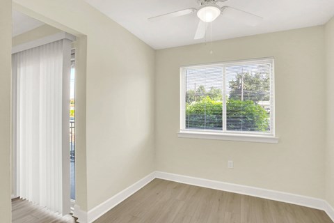 Twin Lakes Apartments