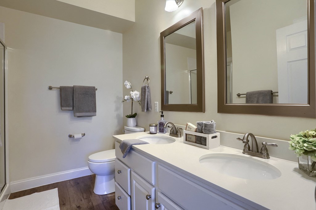 Large Apartment Bathroom Graham Hill Apartments in Mechanicsburg