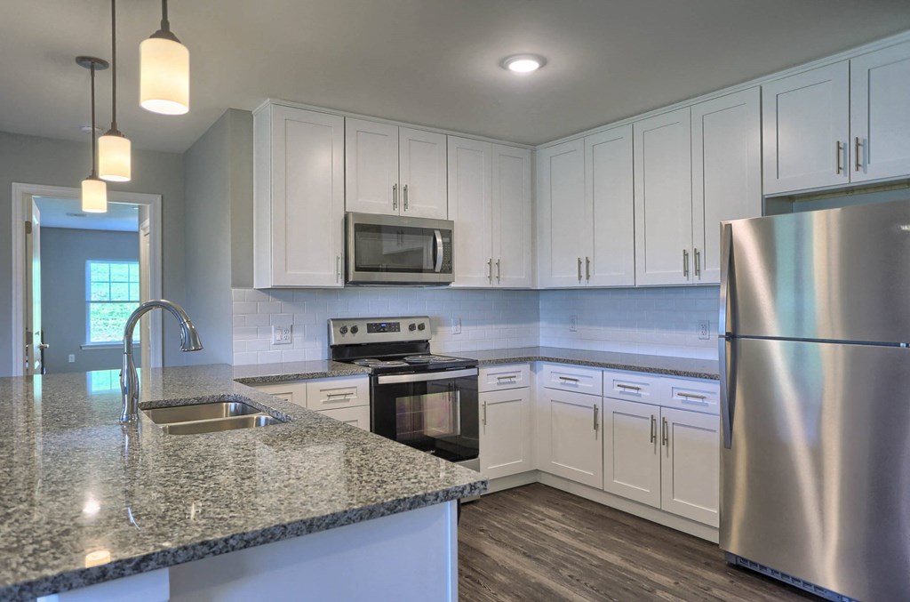 1 Bedroom Apartments | Apartments in Mechanicsburg PA | Oakwood Hills Apartments