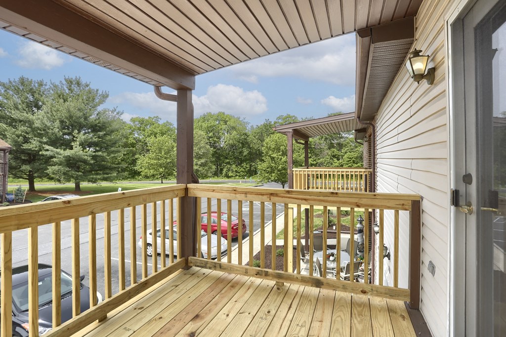 Apartment Balcony | Mechanicsburg Apartments | Mountain View Village
