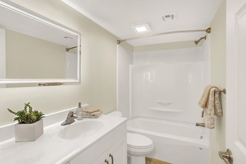 Twin Lakes Apartments