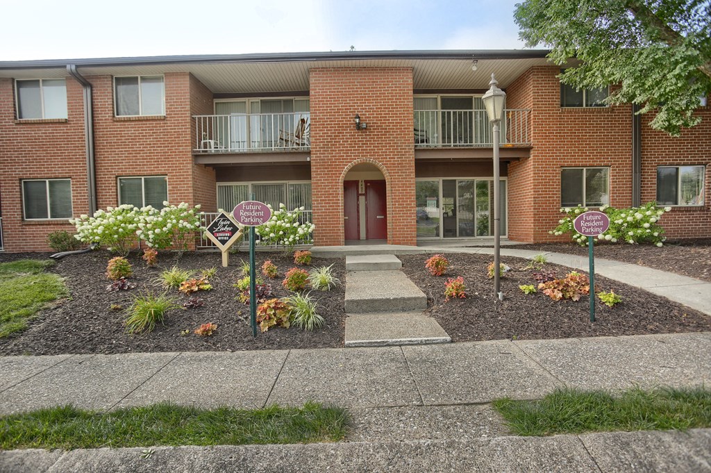 2 Bed Apts Harrisburg | Harrisburg Apartments | Twin Lakes Apartments in Harrisburg