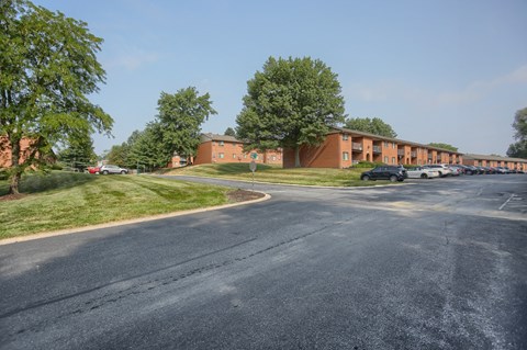 Twin Lakes Apartments