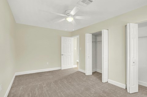 Twin Lakes Apartments