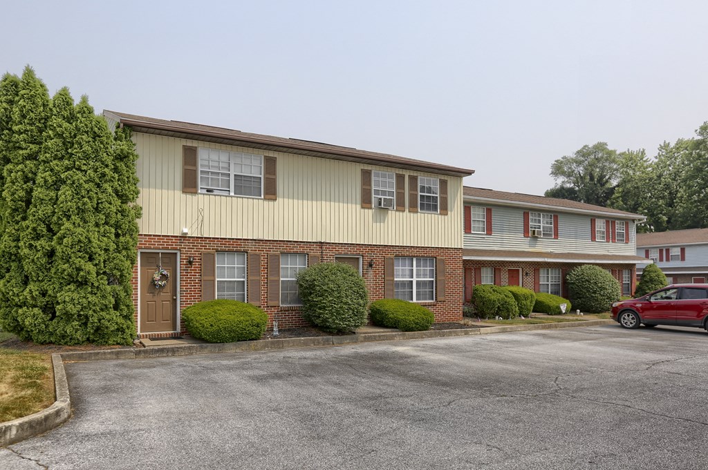 Apartment Rentals | Charleston Estates | Apartments in Mechanicsburg