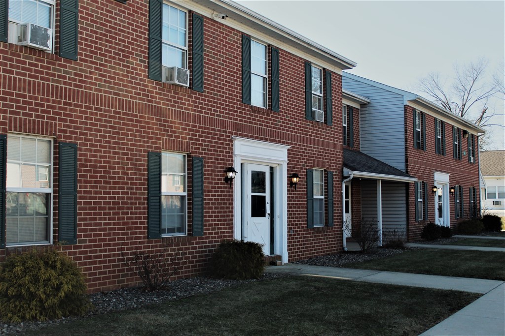 | Bard Townhouses Rentals in Shippensburg | PMI