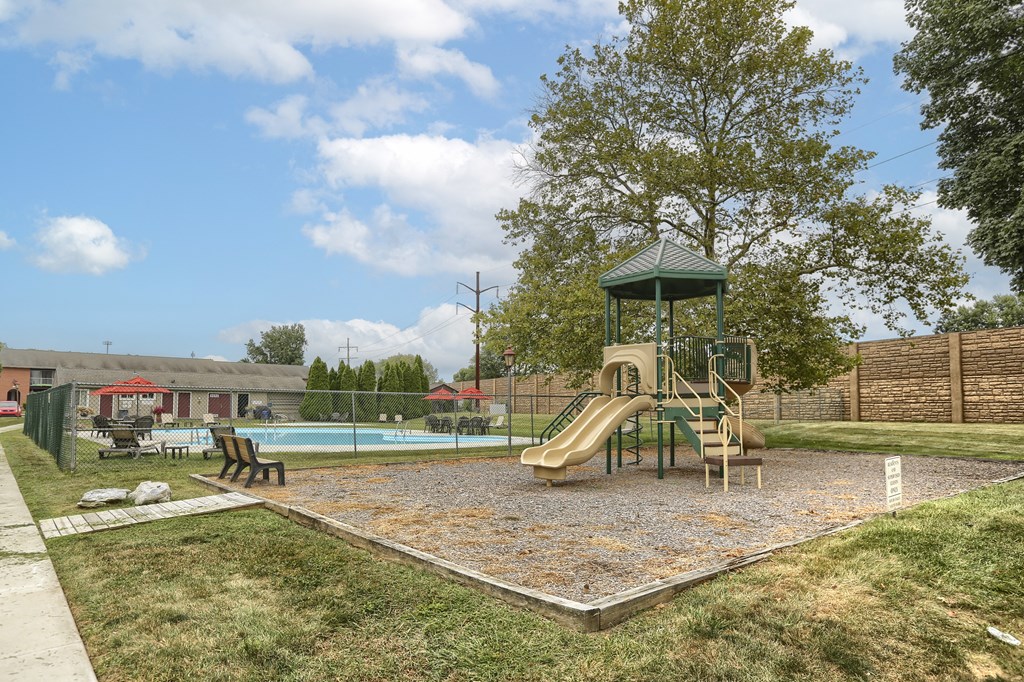 Mechanicsburg Apartments | Delbrook Manor Apartments | our apartments showcase a swimming pool