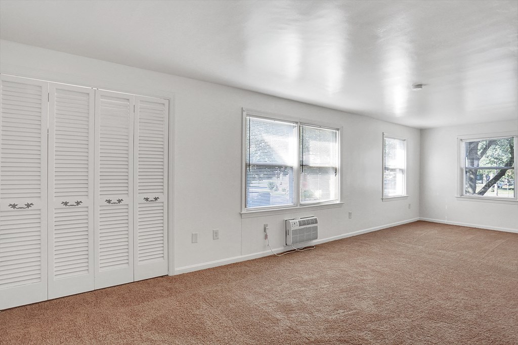 Lancaster Studio Apartments | Apartments in Lancaster | Wilshire Hills Apartments