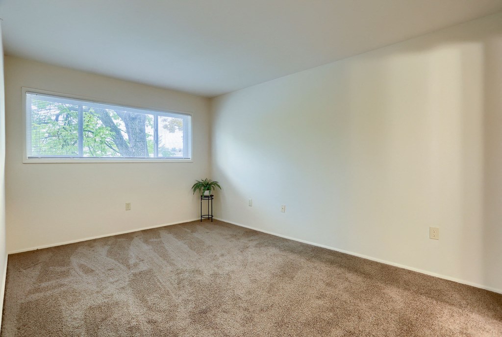 Apt Bedroom Camp Hill Apartments | Long Meadows Apartments