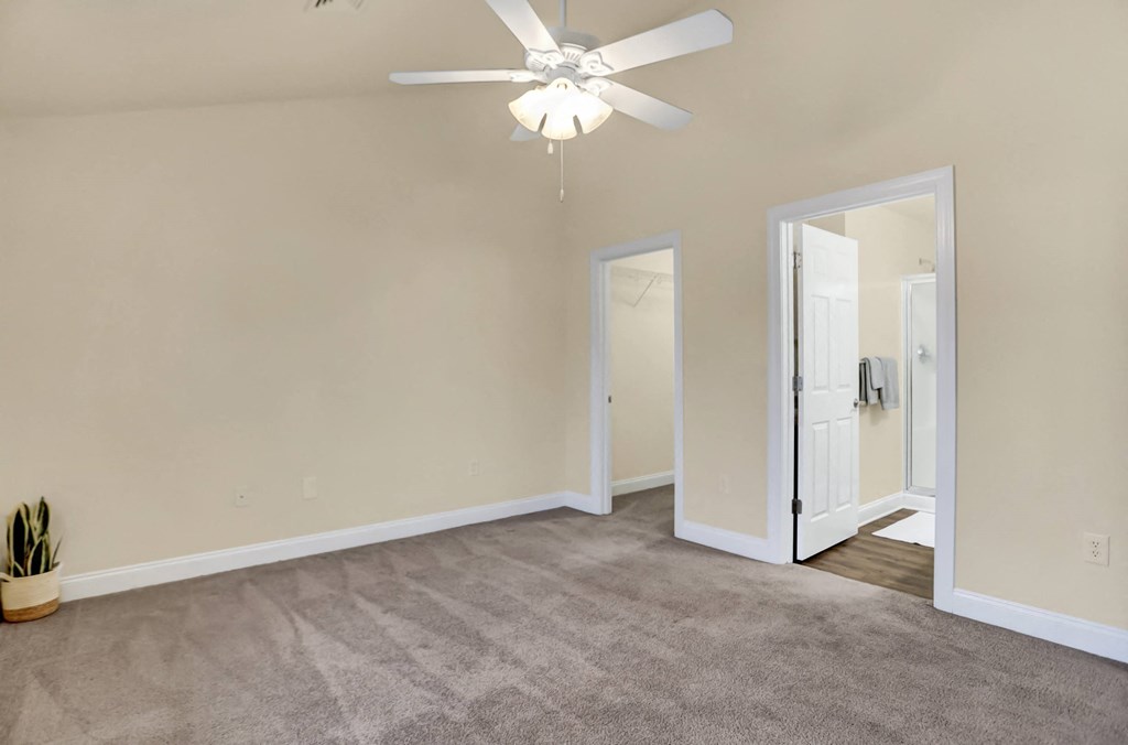 Apartment Bedroom | Graham Hill Apartments in Mechanicsburg