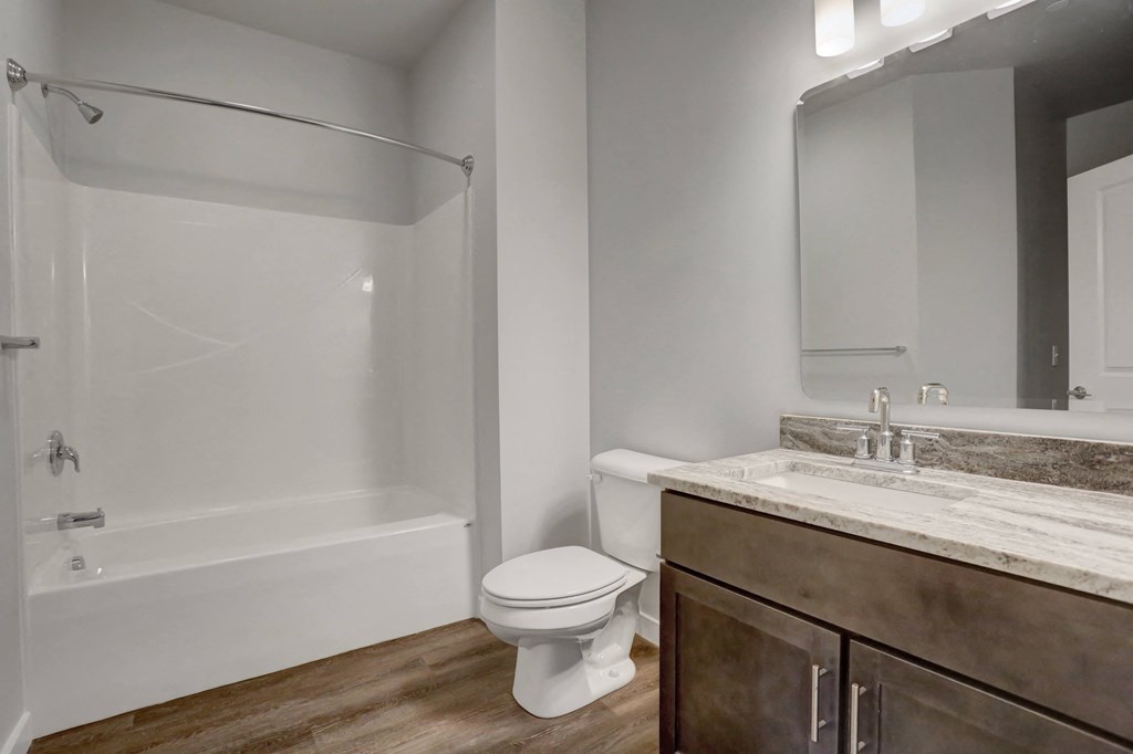 Lititz Apartments Large Bathroom | Apartments at Lititz Springs | Apartments in Lititz Springs