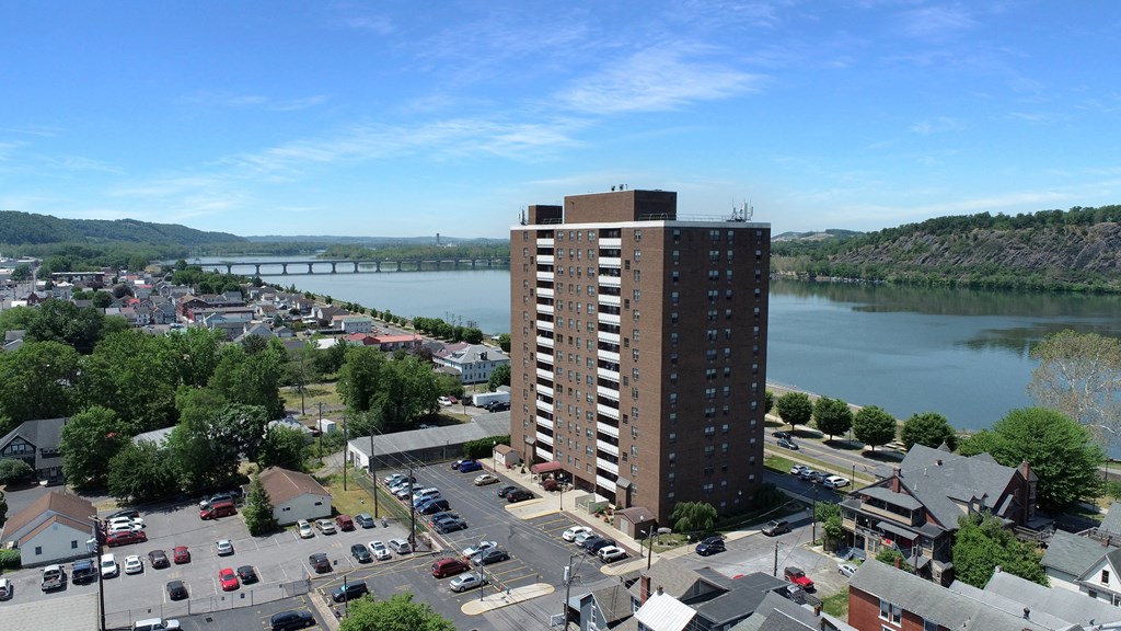 Apartments With A River View | Sunbury Apartments | River Front Apartments