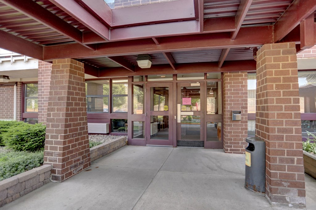 Low Income Apartments | Sunbury Apartments | River Front Apartments