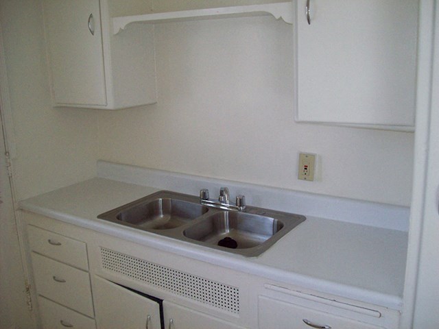Crenshaw Terrace  kitchen