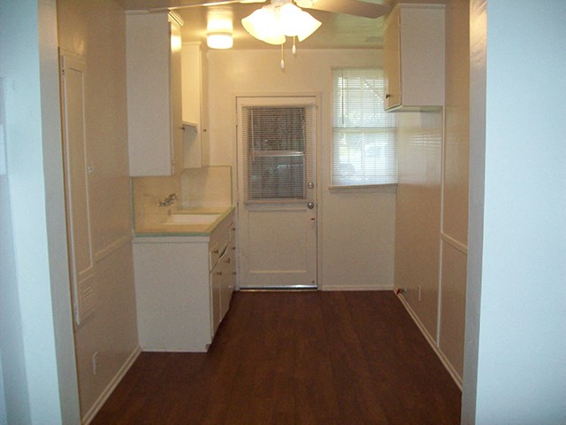 Crenshaw Terrace  kitchen