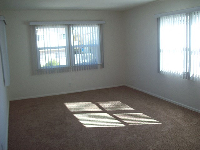 Crenshaw Terrace  room