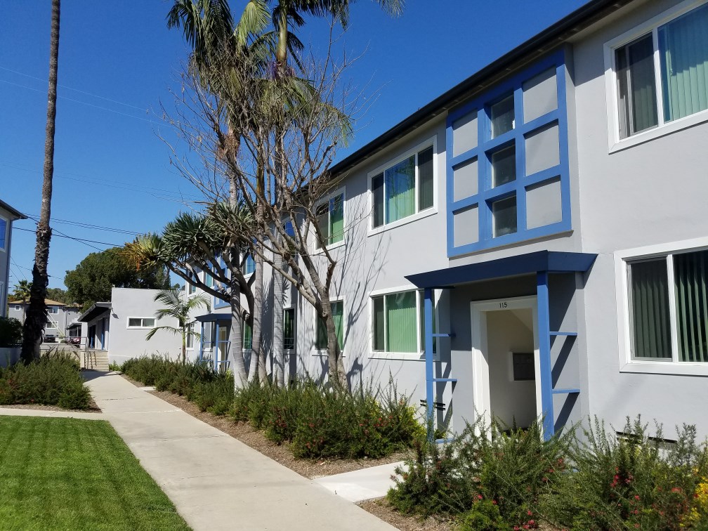 Ladera Townhouse Apartments, 6233 South La Brea, Los Angeles, CA RentCafe