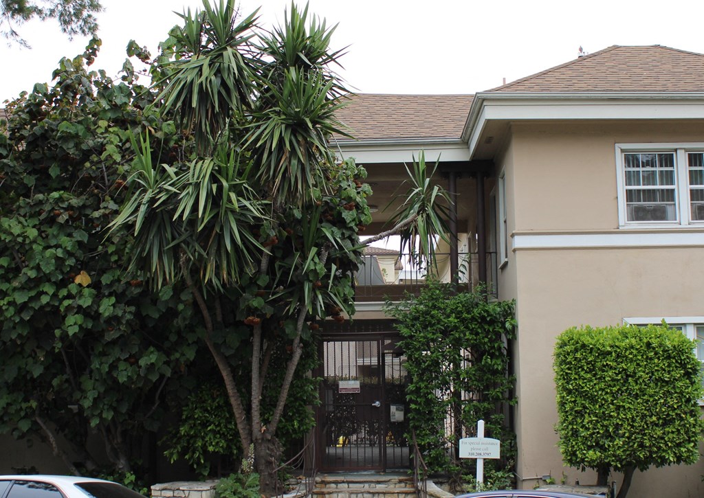 Arms front of building
