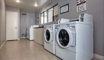 Chadron Apartment Laundry Facilties