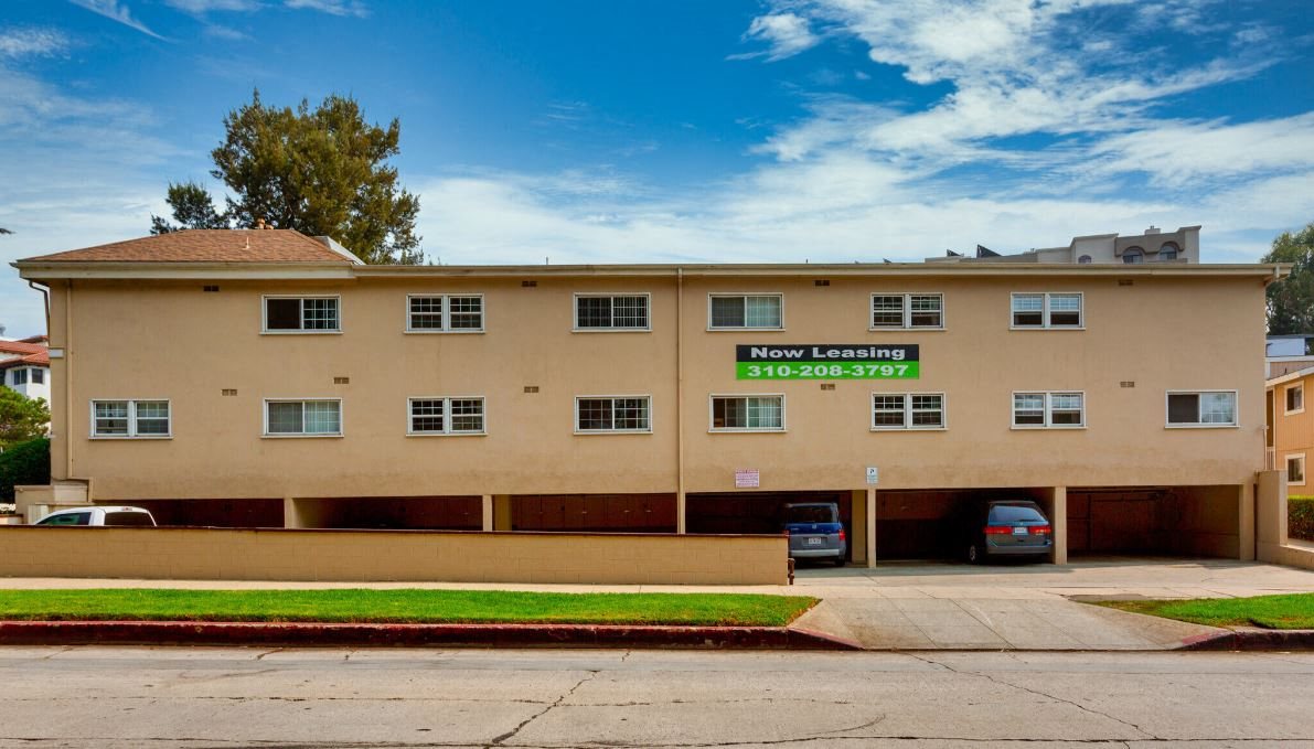 Strathmore Arms Apartments