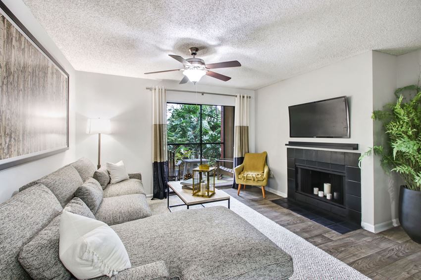 Timberwalk At Mandarin Apartments, 10263 Whispering Forest Dr