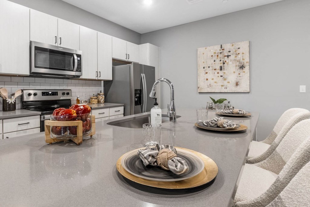 Meeder Flats Apartment Homes, 1000 Strand Rd, Cranberry Township, PA