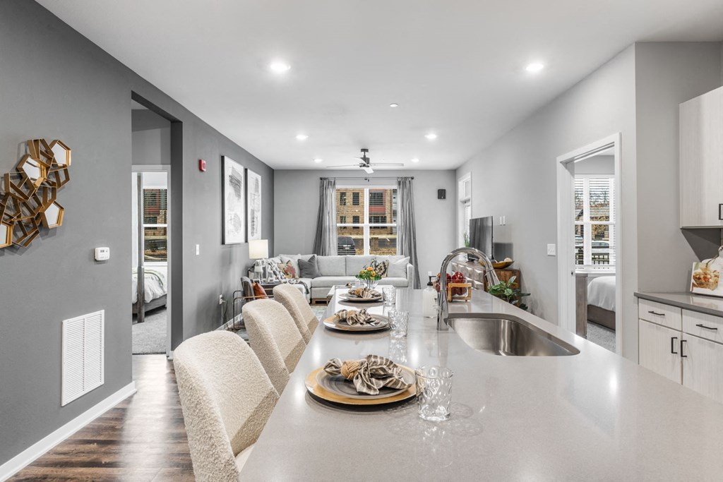 Luxury Apartments for Rent, Cranberry Township  at Meeder Flats Apartment Homes, Cranberry Township