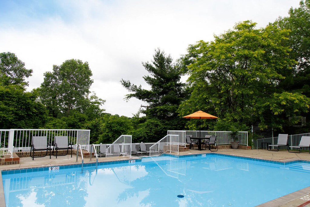 Swimming Pool at Eagle Ridge Apartments in Monroeville