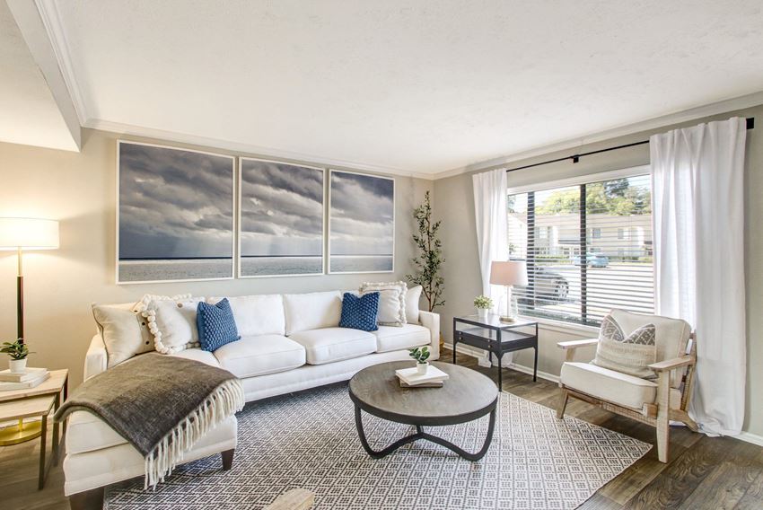 The Fountains At Deerwood Apartments, 7816 Southside Blvd