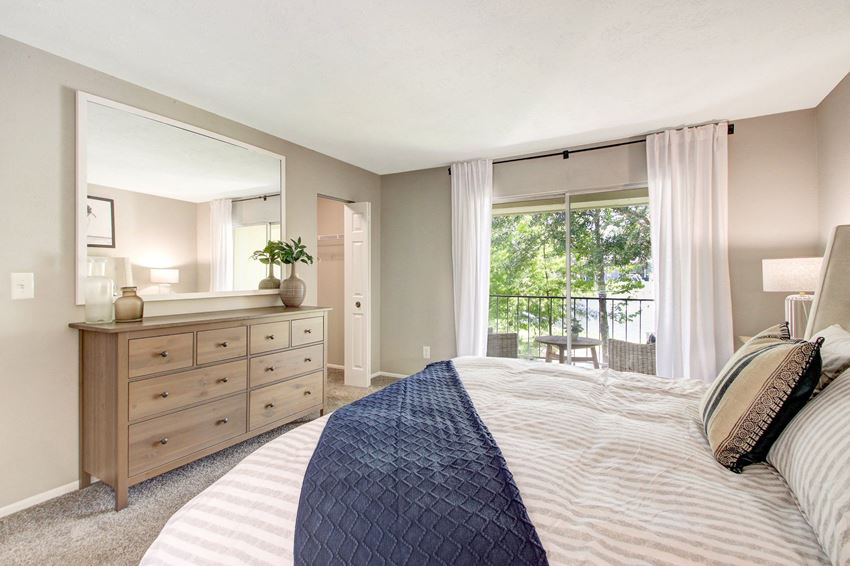 The Fountains At Deerwood Apartments, 7816 Southside Blvd