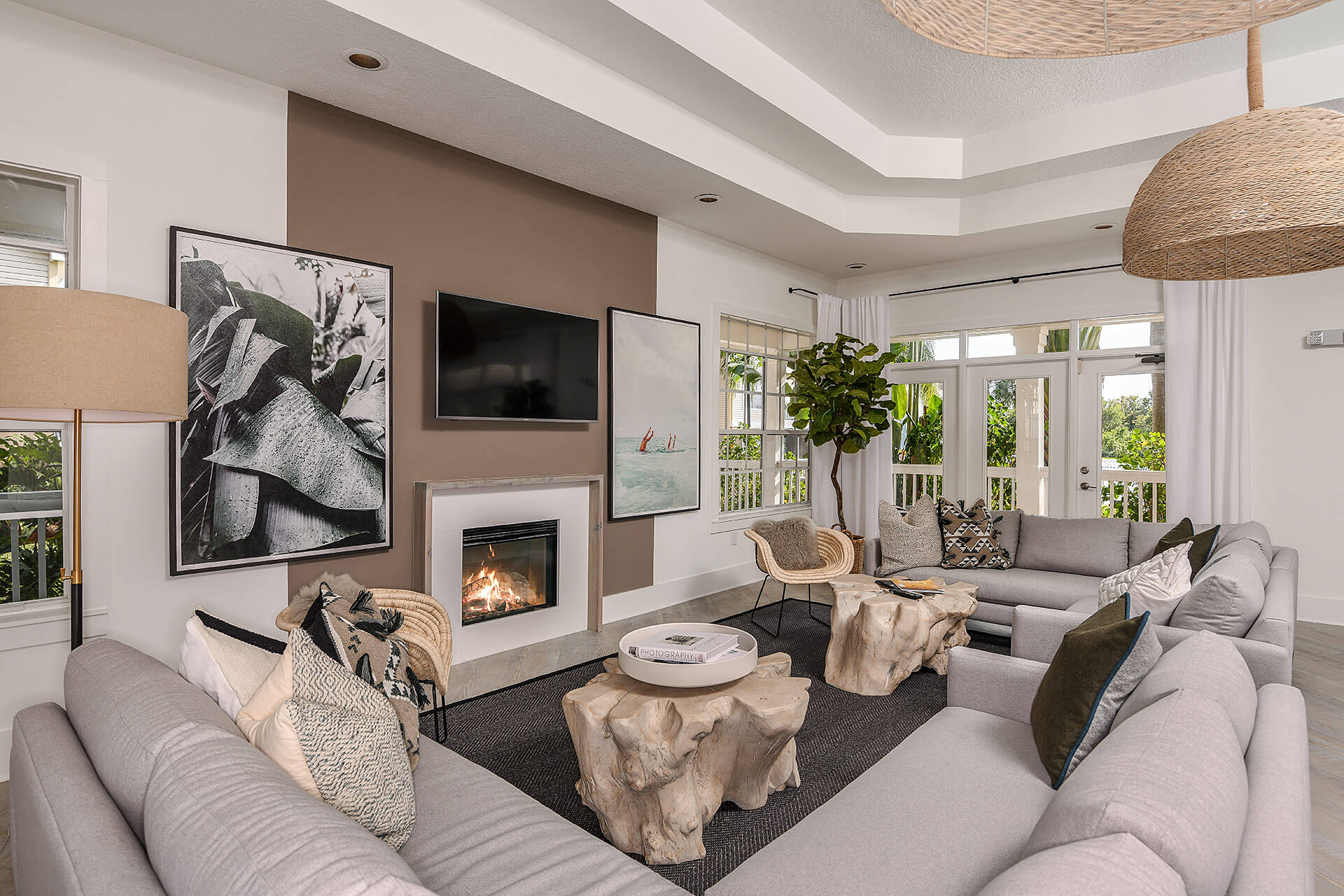 Clubroom With TV and Fireplace at Champions Walk Apartment Homes, Florida, 34210