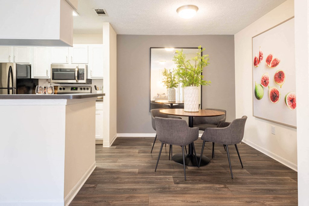 Dining With Kitchen at Eagle Ridge Apartments, Pennsylvania