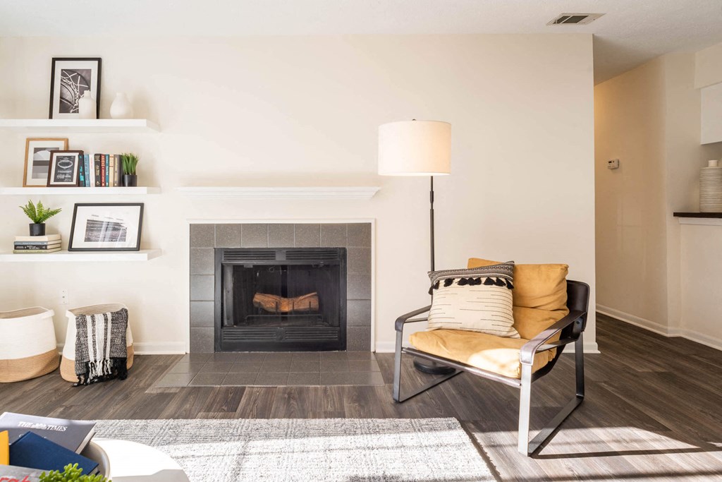 Living Area With Fireplace at Eagle Ridge Apartments, Monroeville, PA, 15146