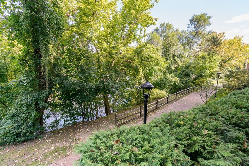 Walking Path Walking Path at Merion Riverwalk Apartment Homes, Shelton, CT