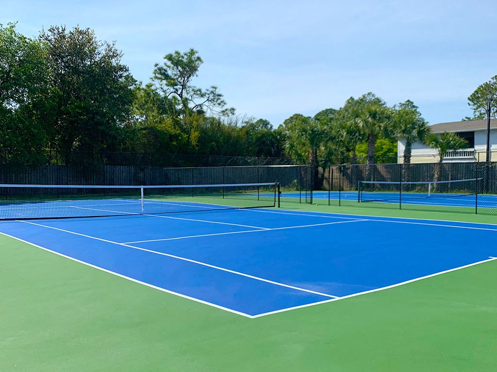 Tennis at The Fountains at Deerwood Apartments, Jacksonville, 32256