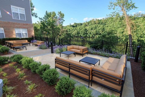 Outdoor Lounge at Merion Riverwalk Apartment Homes, Shelton, CT, 06484