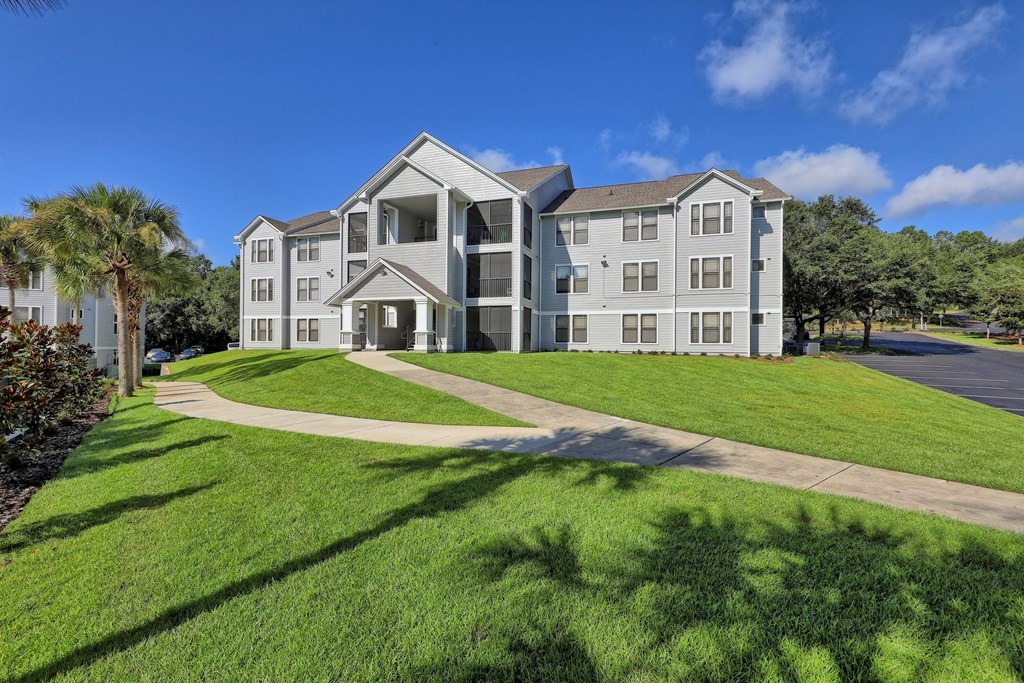 Lush Green Outdoors  at The Monroe Apartment Homes, Tallahassee