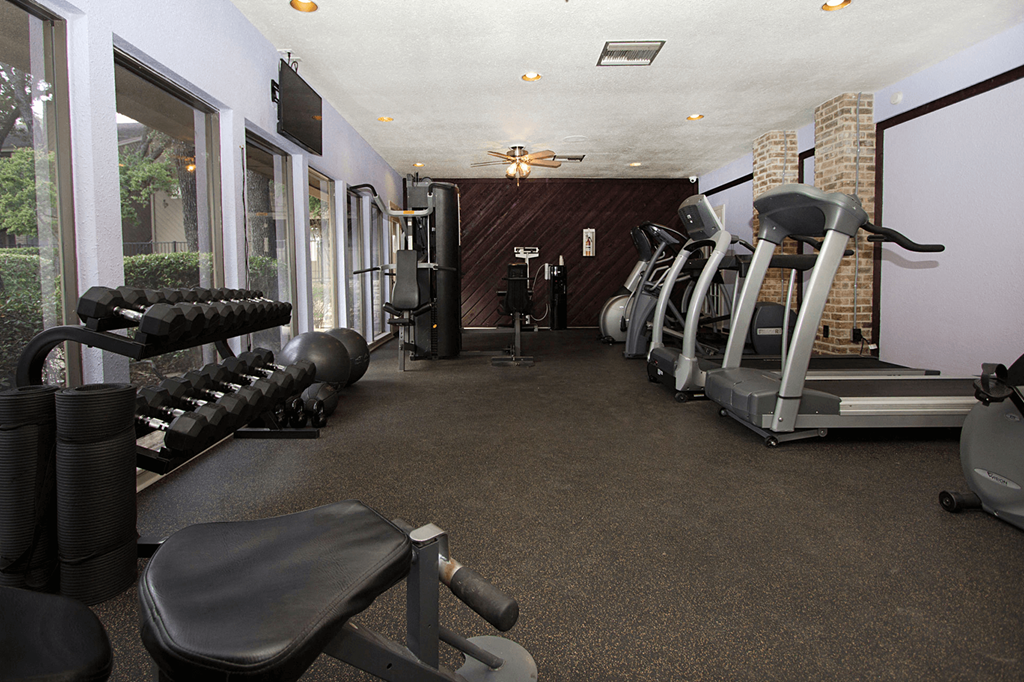 Cardio Machines  at Walnut Hill, Texas, 78229