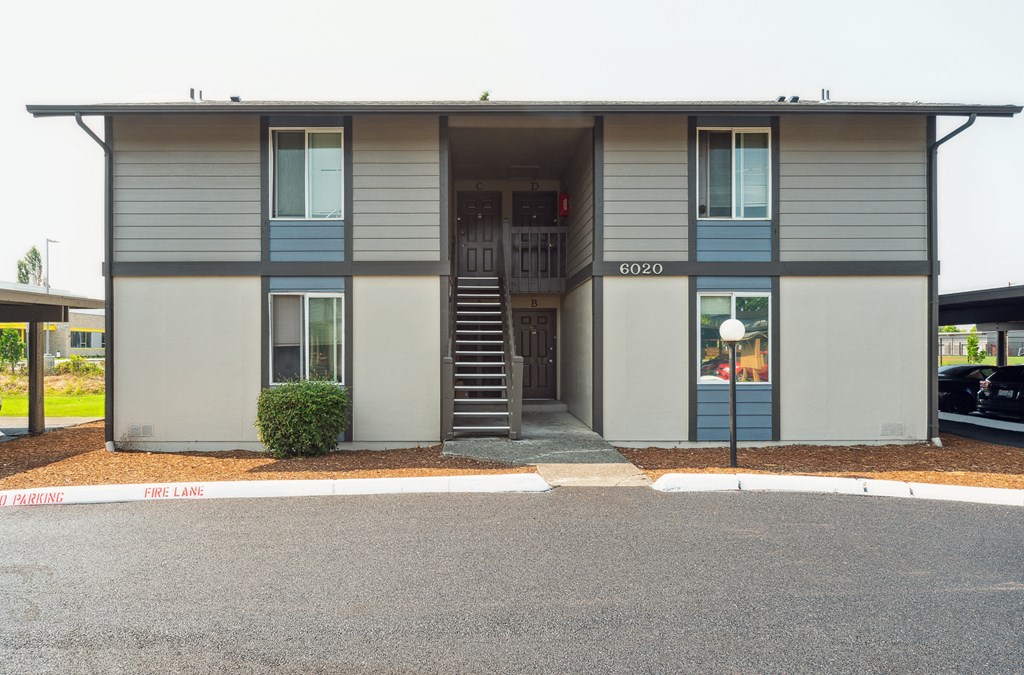 this is a photo of the leasing office at church street apartments in cincinnati, oh
