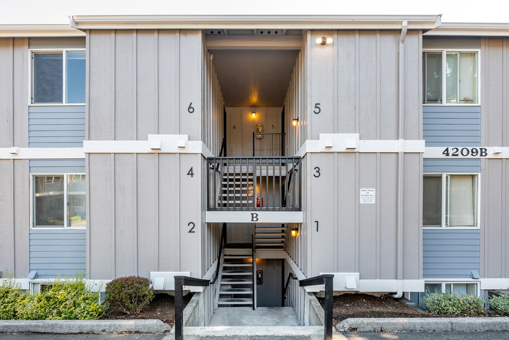 A building with the number 4209B on the side.