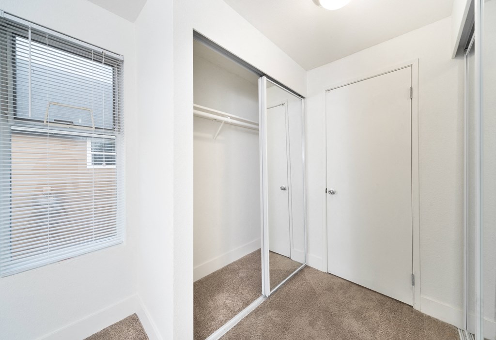 Honey Creek Apartments, 1332 Duvall Avenue NE, Renton, WA RentCafe