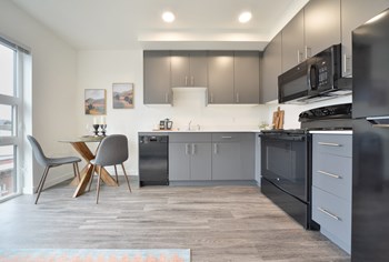 3010 1st Avenue Studio-1 Bed Apartment, Affordable for Rent - Photo Gallery 6