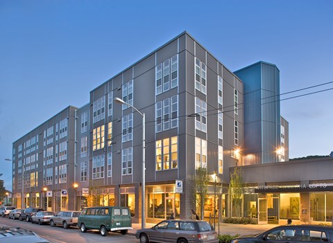 843 Hiawatha Pl. S. 1 Apartment for Rent