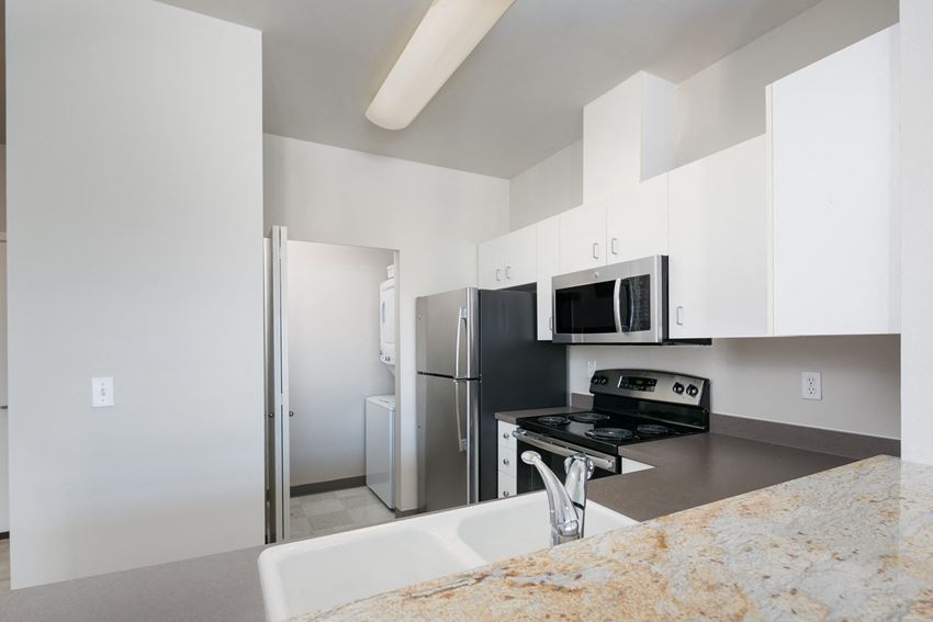 2108 North Pacific Street Studio-2 Beds Apartment, Townhouse for Rent - Photo Gallery
